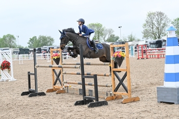 Hollie Gerken Dominates the STX-UK Pony Foxhunter Second Round at Arena UK Hollie Gerken Dominates the STX-UK Pony Foxhunter Second Round at Arena UK
